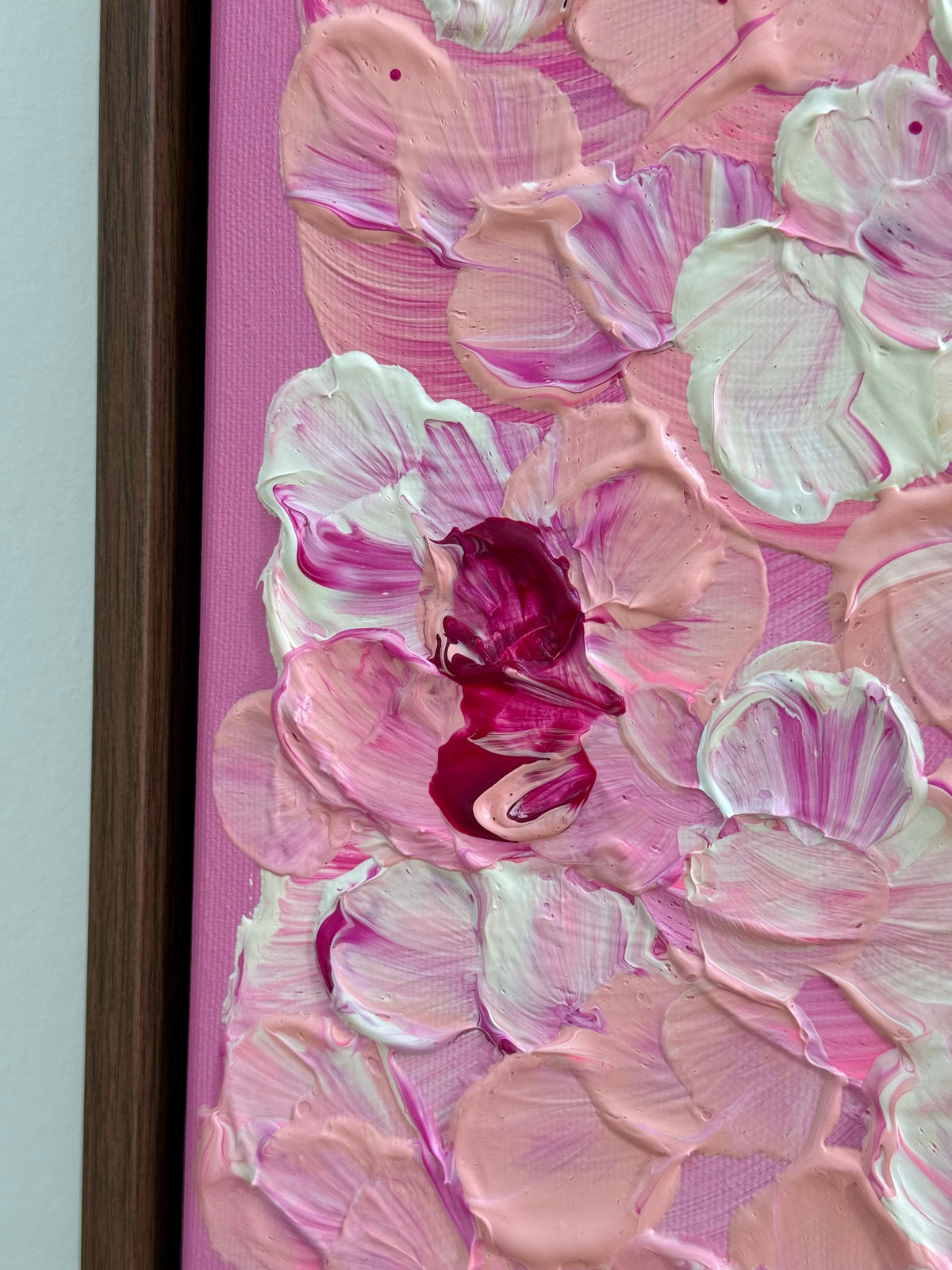 "FLORALS #24" - florales abstraktes Auftragskunstwerk in Pink- und Beerentönen (verkauft)
