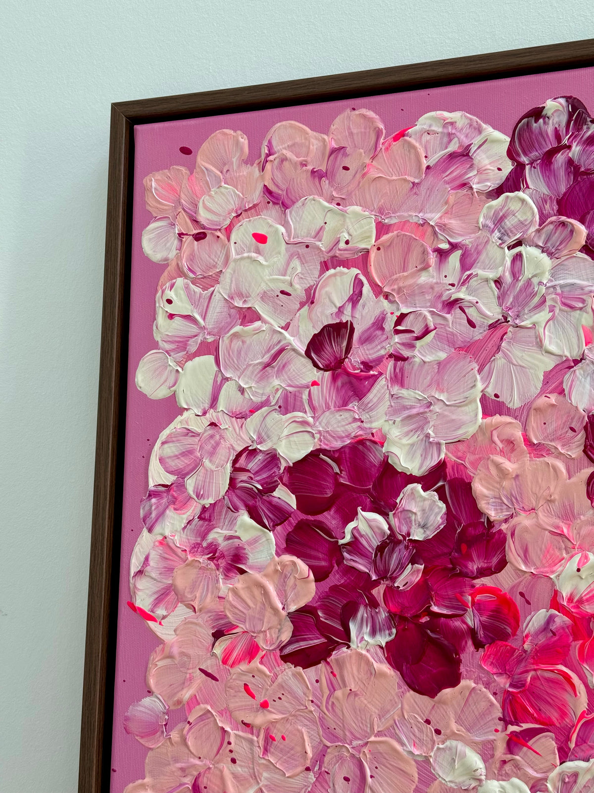 "FLORALS #24" - florales abstraktes Auftragskunstwerk in Pink- und Beerentönen (verkauft)