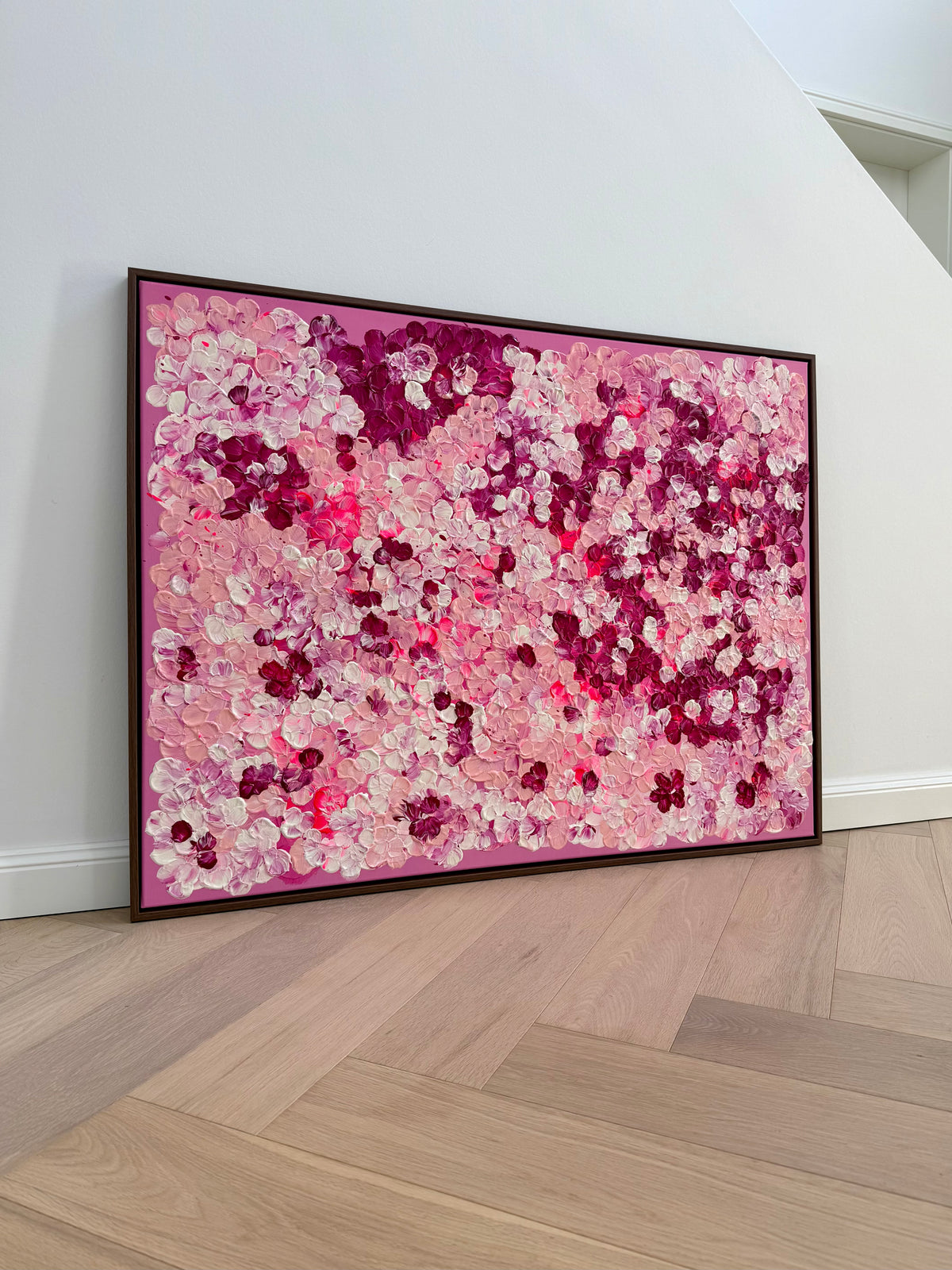 "FLORALS #24" - florales abstraktes Auftragskunstwerk in Pink- und Beerentönen (verkauft)