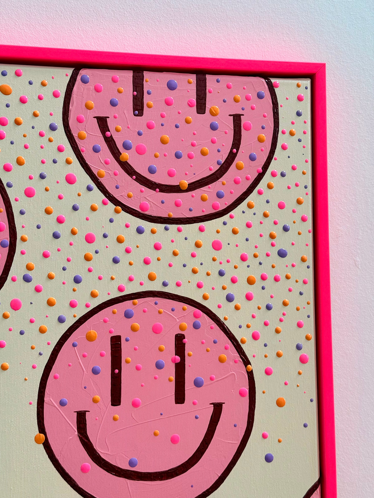 „HAPPY #29“ – rosa Happy-Face Acrylbild im neonpinken Rahmen (verkauft)