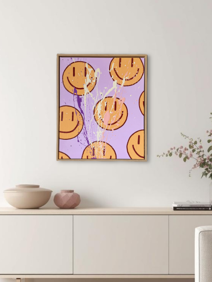 HAPPY #16, abstraktes Happy Face Acrylbild auf Leinwand in moderner Wohnumgebung, farbenfrohe Wandkunst im Dopamine Decor Stil.